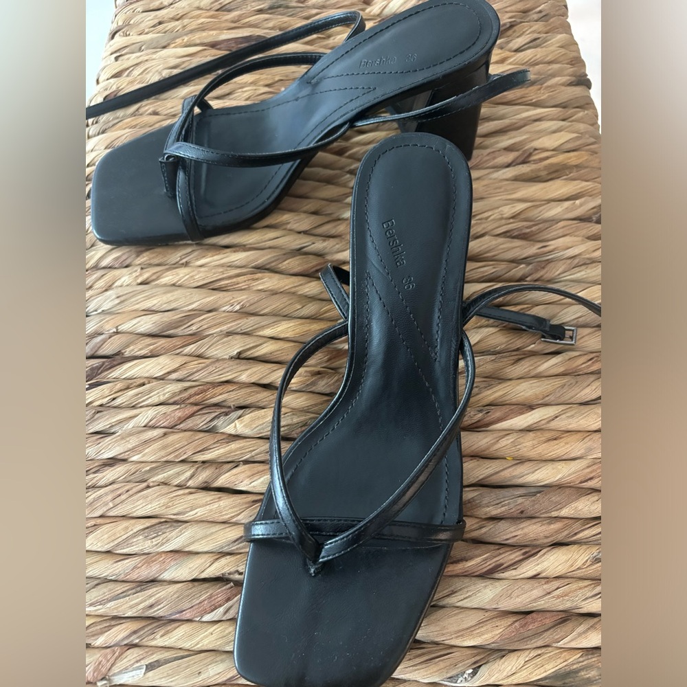 Bershka black sandals